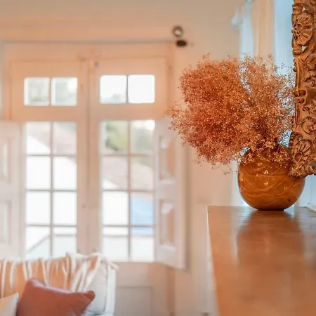 Casa De Cima - Muralha Do Castelo De Villa *