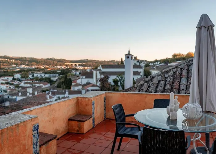 Casa De Cima - Muralha Do Castelo De Villa